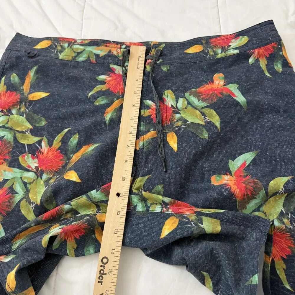 ROARK Passage‎ La Selva Board Shorts Mens 36 Blue Floral Print Hemp Blend Beach